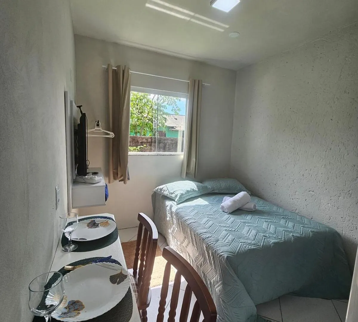 別荘 Studio Com Ar Condicionado E Estacionamento Gratuito Proximo Ao Aeroporto E Praias フロリアノポリス