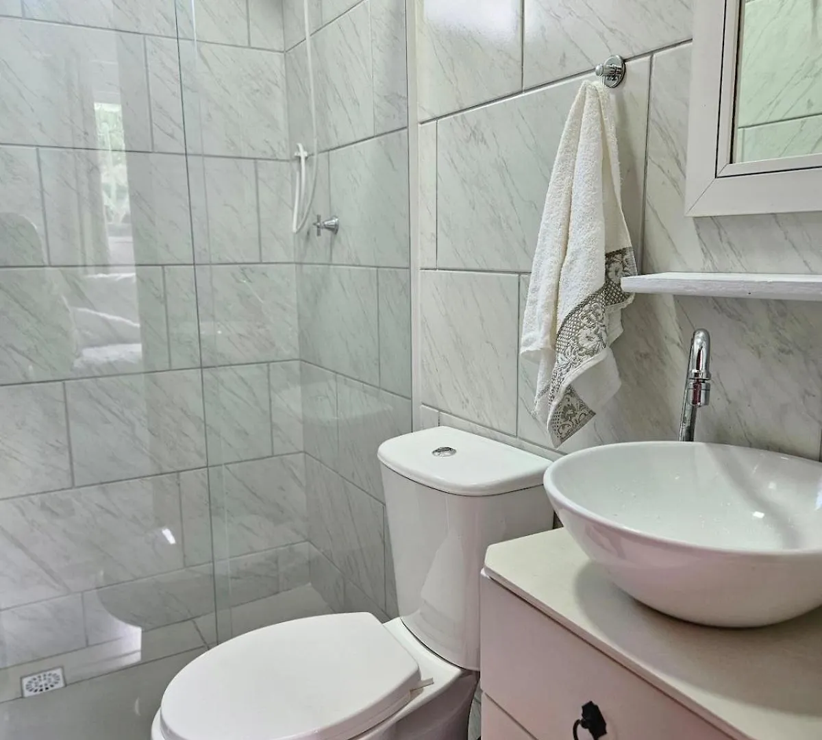 Studio Com Ar Condicionado E Estacionamento Gratuito Proximo Ao Aeroporto E Praias フロリアノポリス 0*,